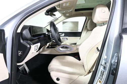 Cirrus Silver Metallic 2026 Mercedes-Benz GLS 450 4MATIC