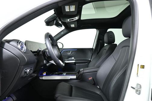2025 Mercedes-Benz GLB 250 Base 4MATIC
