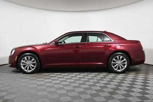 2017 Chrysler 300 Limited
