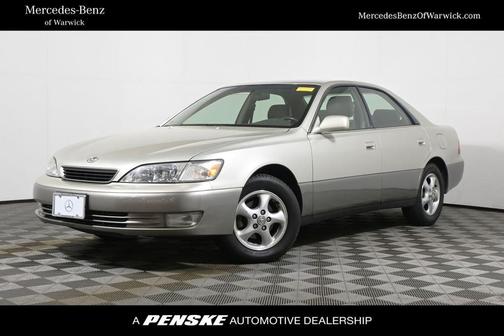 Beige 1998 Lexus ES 300