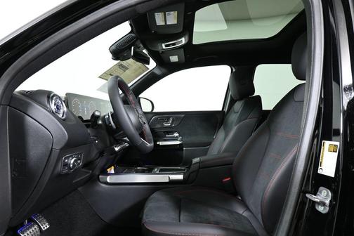 2025 Mercedes-Benz GLB 250 Base 4MATIC