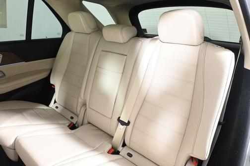 Silver Metallic 2023 Mercedes-Benz GLE 350 Base 4MATIC