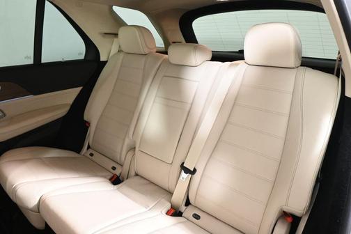 Silver Metallic 2023 Mercedes-Benz GLE 350 Base 4MATIC