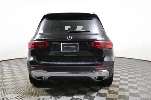 2026 Mercedes-Benz GLB 250 Base 4MATIC