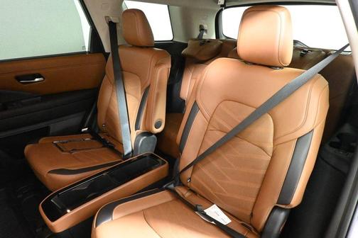 Gun Metallic 2023 Nissan Pathfinder Platinum