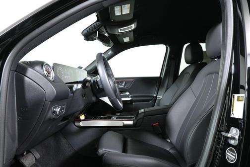 2025 Mercedes-Benz GLB 250 Base 4MATIC