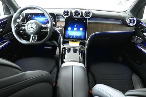 2025 Mercedes-Benz GLC 300 Base 4MATIC