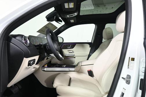 2026 Mercedes-Benz GLB 250 Base 4MATIC