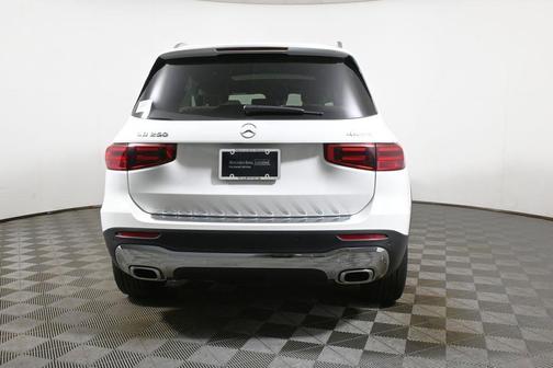 2026 Mercedes-Benz GLB 250 Base 4MATIC