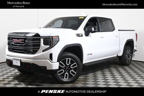 Summit White 2025 GMC Sierra 1500 AT4