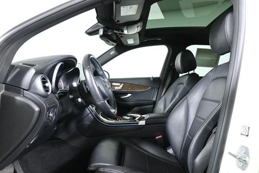 2017 Mercedes-Benz GLC 300 Base 4MATIC