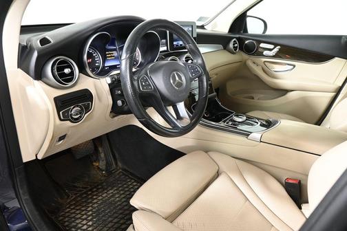 2017 Mercedes-Benz GLC 300 Base 4MATIC