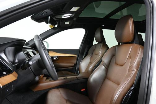 2023 Volvo XC90 B6 Plus 7-Seater