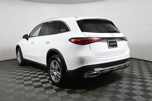 2023 Mercedes-Benz GLC 300 Base 4MATIC