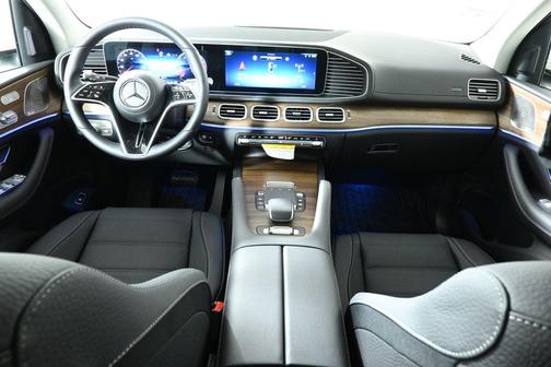 2026 Mercedes-Benz GLS 450