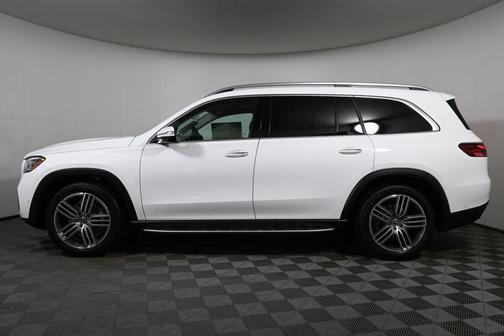 2026 Mercedes-Benz GLS 450