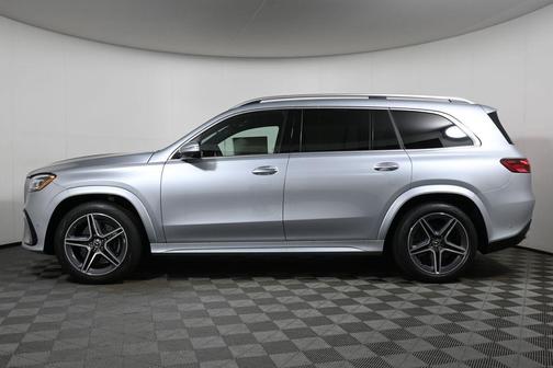2025 Mercedes-Benz GLS 450 4MATIC