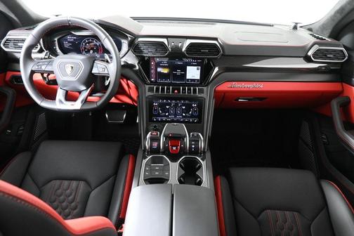 2023 Lamborghini Urus S
