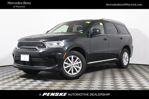 Black Clearcoat 2023 Dodge Durango SXT
