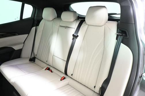 Gray 2023 Maserati Grecale Modena
