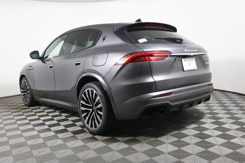 Gray 2023 Maserati Grecale Modena