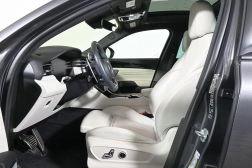 Gray 2023 Maserati Grecale Modena
