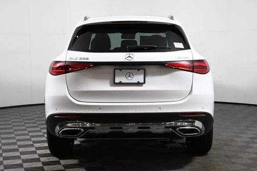 2026 Mercedes-Benz GLC 300 Base 4MATIC