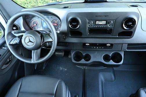 2025 Mercedes-Benz Sprinter 2500 144 WB