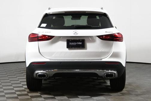 2025 Mercedes-Benz GLA 250 Base 4MATIC