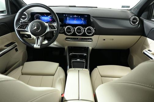 2025 Mercedes-Benz GLA 250 Base 4MATIC