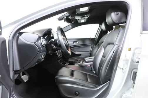 Polar Silver Metallic 2016 Mercedes-Benz GLA-Class GLA 250 4MATIC