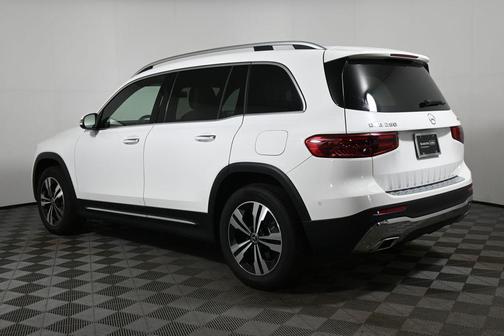 2025 Mercedes-Benz GLB 250 Base 4MATIC