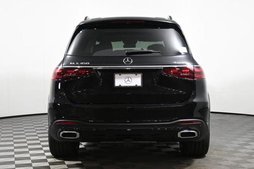2026 Mercedes-Benz GLS 450
