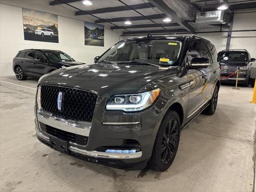 2022 Lincoln Navigator Black Label