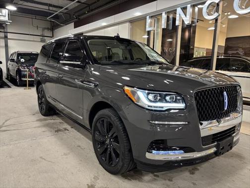 2022 Lincoln Navigator Black Label