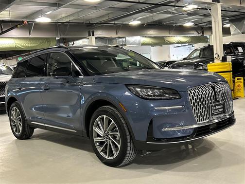 2025 Lincoln Corsair Premiere
