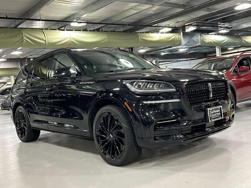 INFINITE BLACK MET CC 2023 Lincoln Aviator Reserve AWD