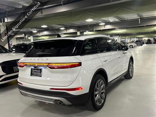 2022 Lincoln Corsair Standard