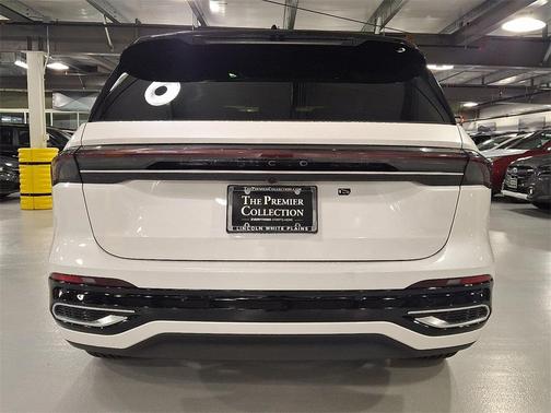 2025 Lincoln Nautilus Reserve