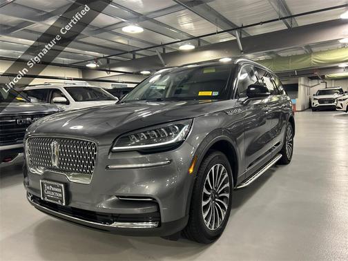 2022 Lincoln Aviator Standard AWD