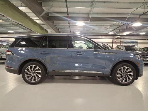 2025 Lincoln Aviator Premiere