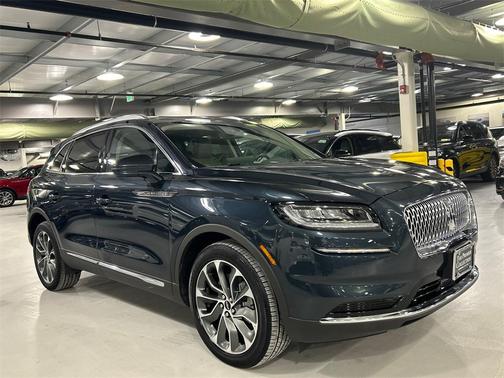 2022 Lincoln Nautilus Reserve