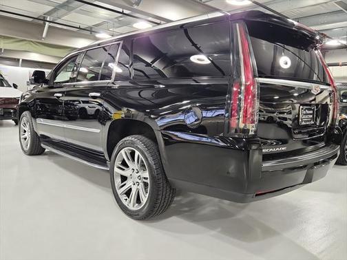2019 Cadillac Escalade ESV Luxury