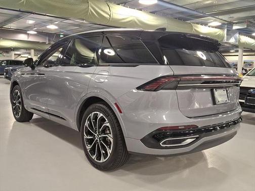 2025 Lincoln Nautilus Reserve