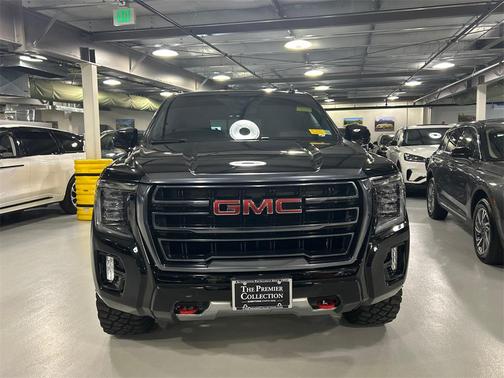 2022 GMC Yukon 4WD AT4