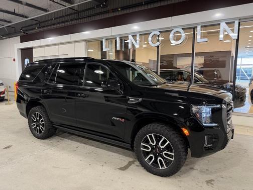 2022 GMC Yukon 4WD AT4