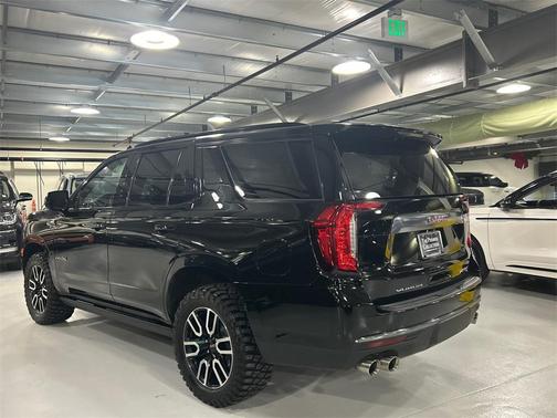 2022 GMC Yukon 4WD AT4