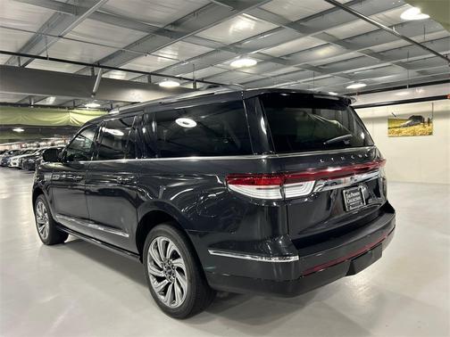 2022 Lincoln Navigator Reserve