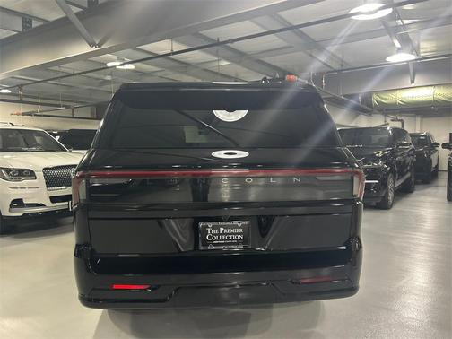 2025 Lincoln Navigator Reserve