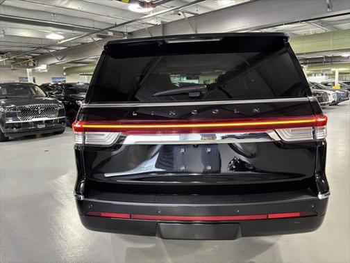 2022 Lincoln Navigator Black Label